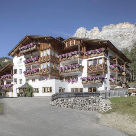 Hotel Ciasa Ai Pini San Cassiano  Bagian luar foto
