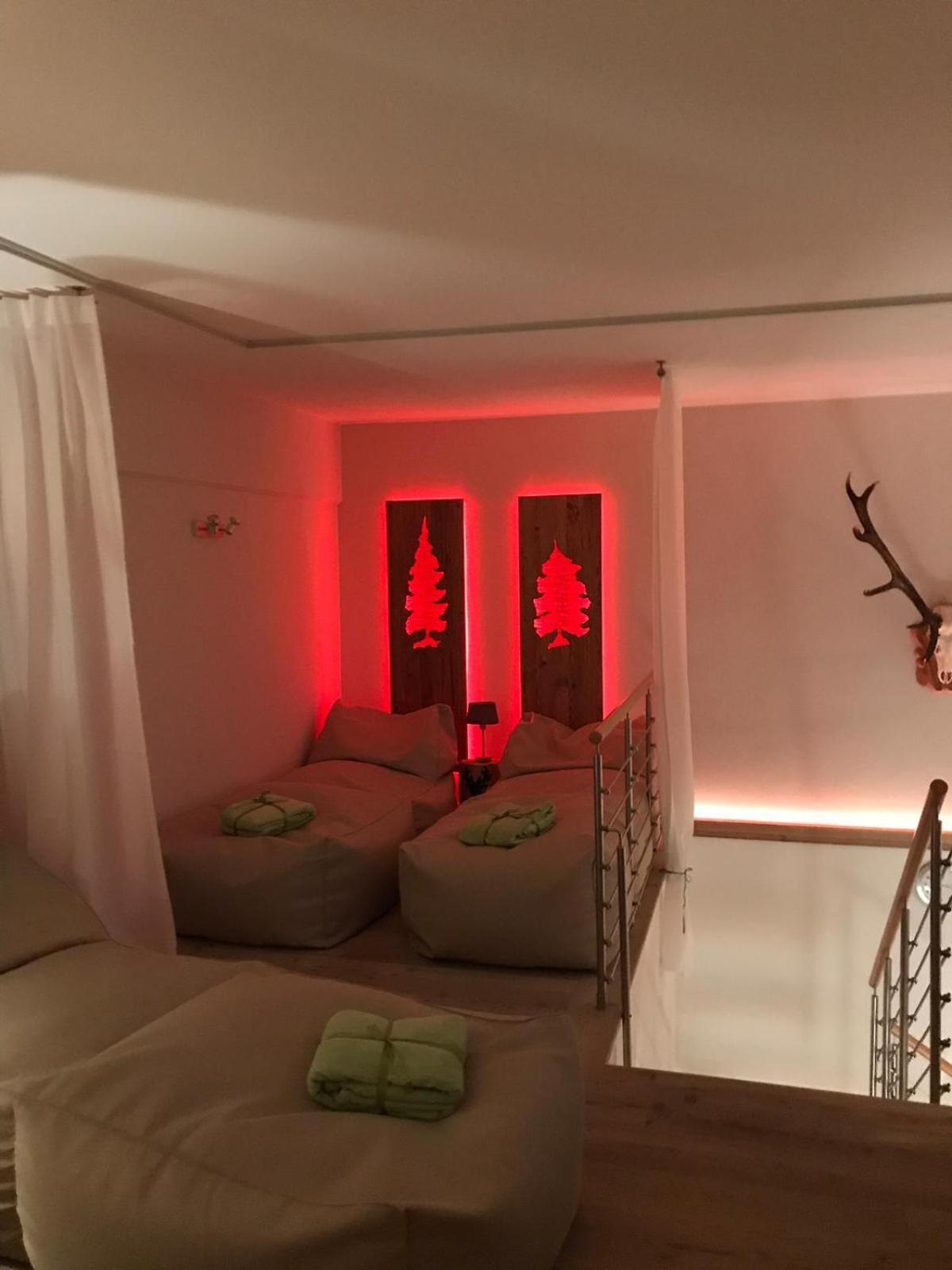 Hotel Ciasa Ai Pini San Cassiano  Bagian luar foto