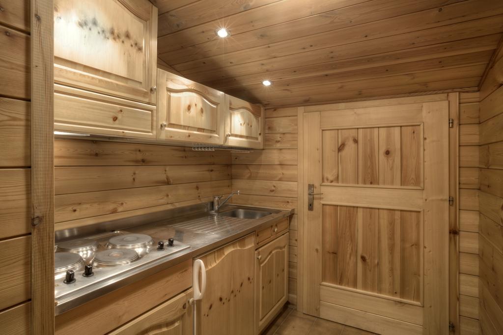 Hotel Ciasa Ai Pini San Cassiano  Ruang foto